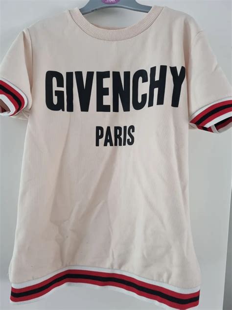 maglia givenchy ragazza